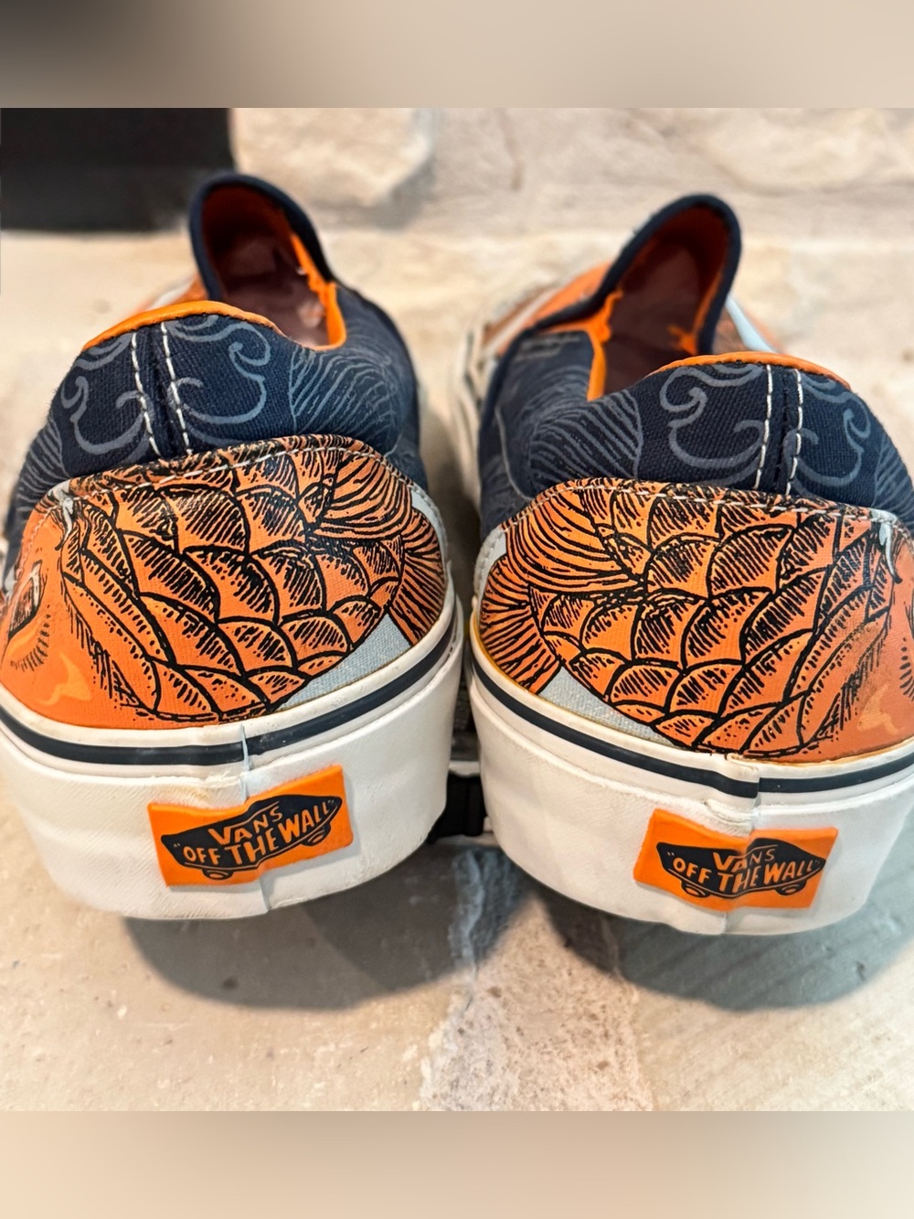 Vans Koi Fish Rare Retired Streetwear Slip-Ons- Unisex size Men’s 11.5 NWOT - Picture 11 of 16